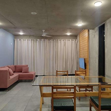 לונבלה Rising Dust Villa מראה חיצוני תמונה